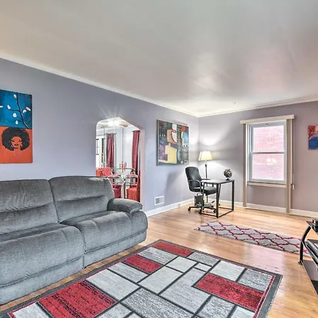 Chicago Home With Spacious Yard 14 Mi To Dtwn